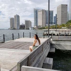 Meet your Posher, Yessi